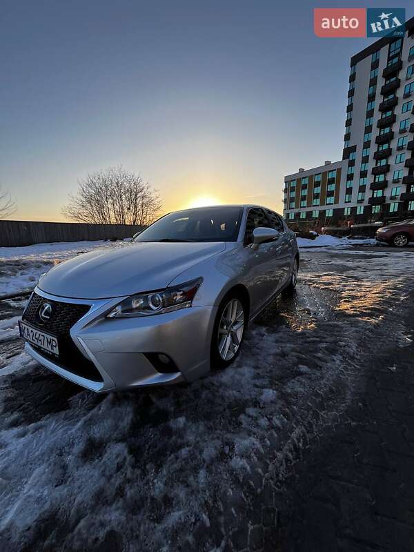 Хетчбек Lexus CT 2015 в Києві