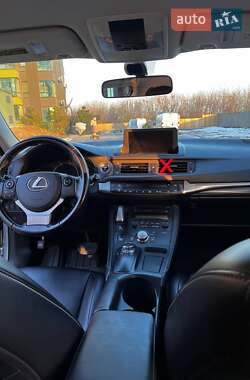 Хэтчбек Lexus CT 2015 в Киеве