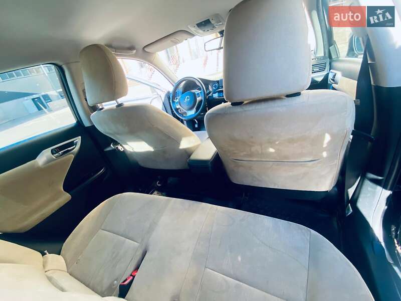 Хэтчбек Lexus CT 2011 в Киеве