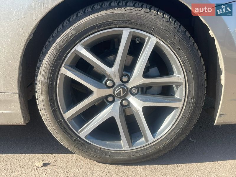 Хэтчбек Lexus CT 2017 в Киеве