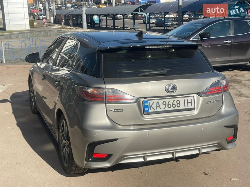 Хэтчбек Lexus CT 2017 в Киеве