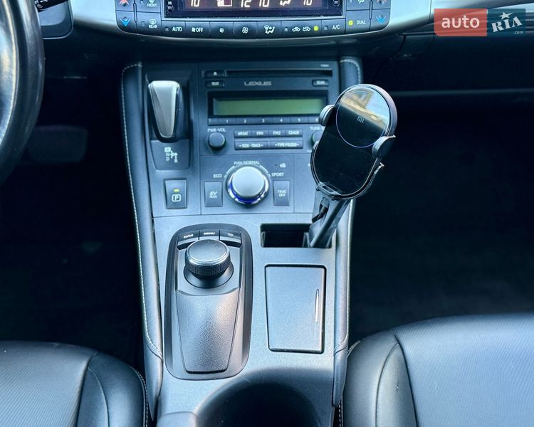 Хэтчбек Lexus CT 2017 в Киеве