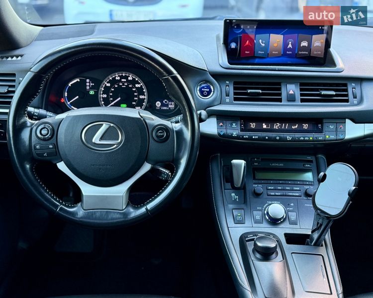 Хэтчбек Lexus CT 2017 в Киеве
