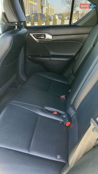 Хэтчбек Lexus CT 2016 в Виннице