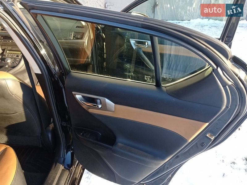 Хэтчбек Lexus CT 2013 в Чернигове