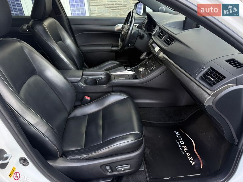 Хэтчбек Lexus CT 2016 в Одессе