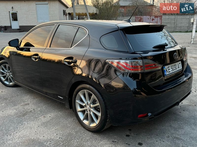 Хэтчбек Lexus CT 2013 в Харькове