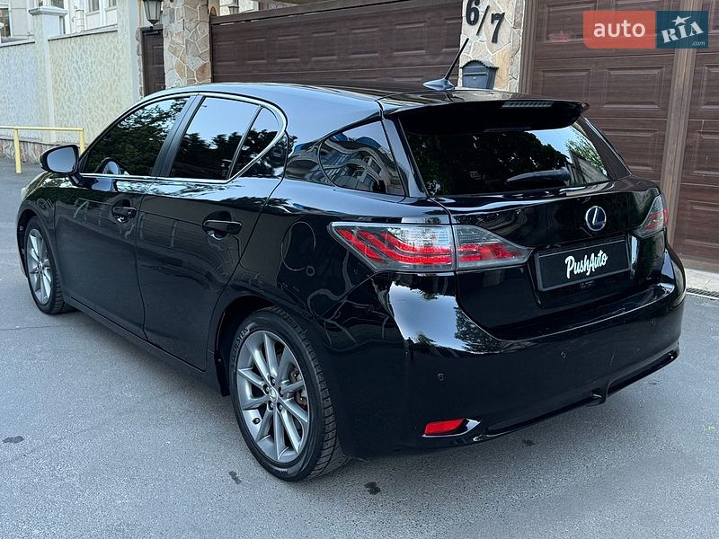 Хэтчбек Lexus CT 2011 в Одессе