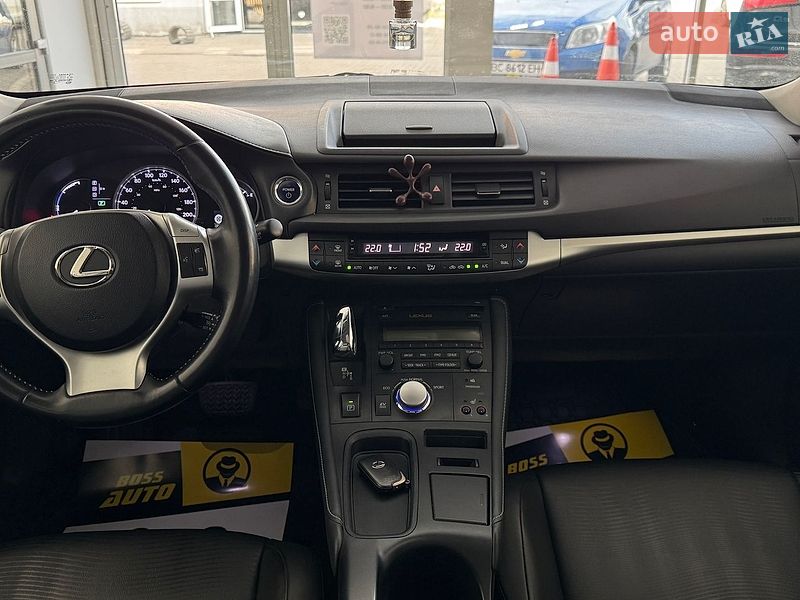 Хэтчбек Lexus CT 2012 в Львове фото 12 Хэтчбек Lexus CT 2012 в Львове