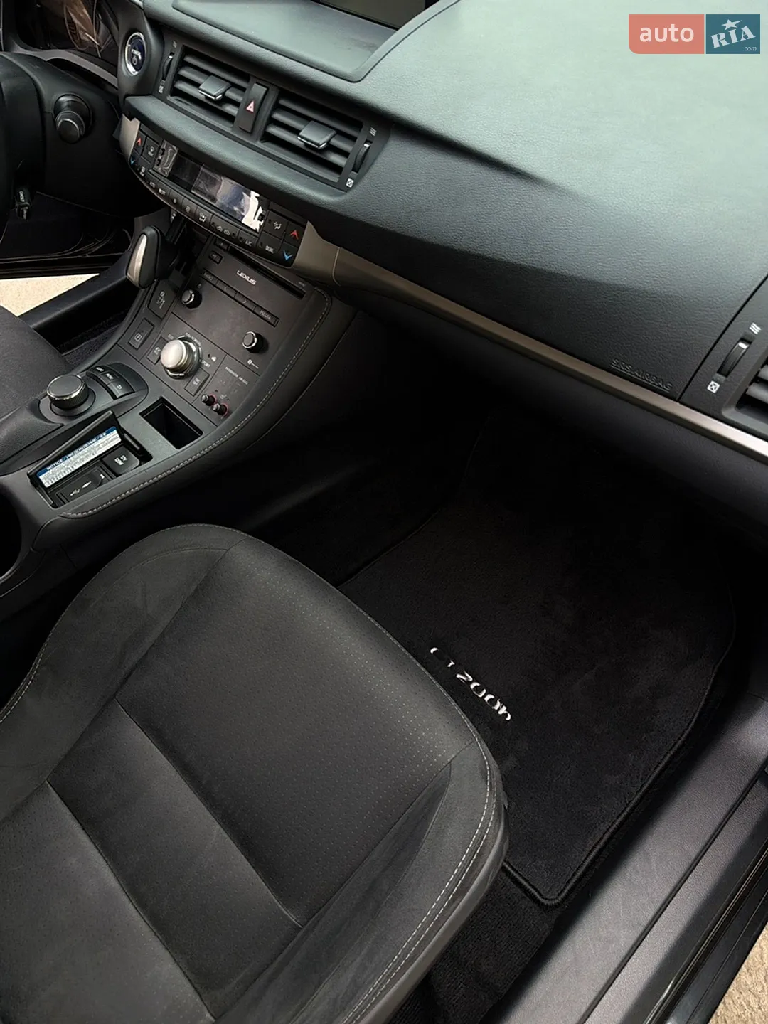 2017 Lexus CT - мініатюра 15