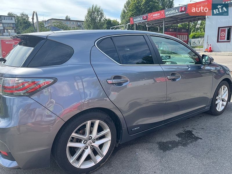 Хэтчбек Lexus CT 2014 в Киеве фото 5 Хэтчбек Lexus CT 2014 в Киеве