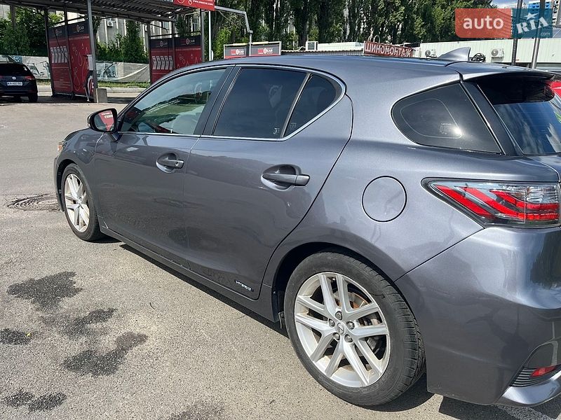 Хэтчбек Lexus CT 2014 в Киеве фото 7 Хэтчбек Lexus CT 2014 в Киеве