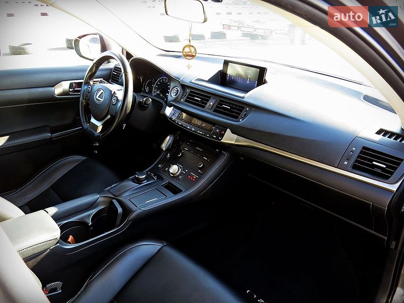 Хэтчбек Lexus CT 2017 в Черкассах