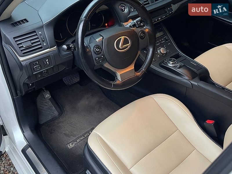 Хетчбек Lexus CT 2016 в Києві