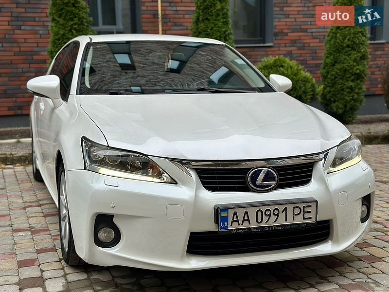 Хетчбек Lexus CT 2011 в Тернополі