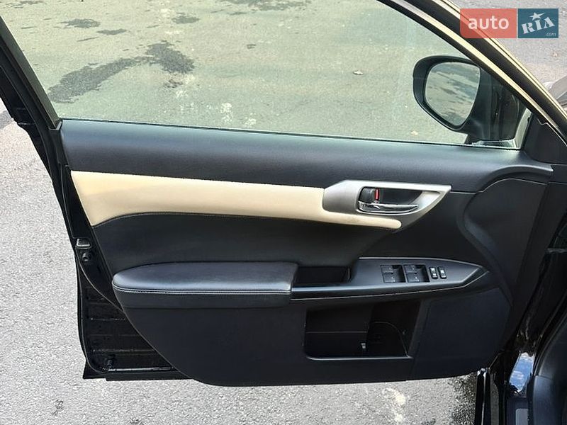Хетчбек Lexus CT 2015 в Києві фото 23 Хетчбек Lexus CT 2015 в Києві