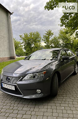 Седан Lexus ES 300 2012 в Городке