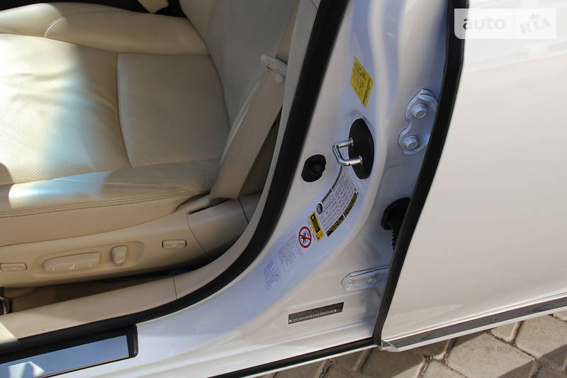 Седан Lexus ES 2010 в Одесі