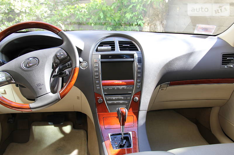 Седан Lexus ES 2010 в Одесі