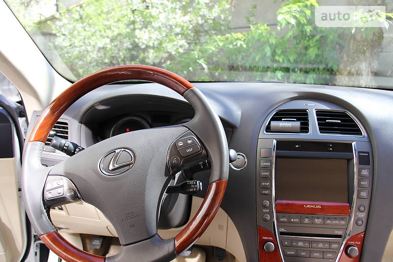 Седан Lexus ES 2010 в Одесі