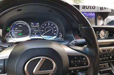 Седан Lexus ES 2016 в 