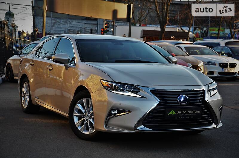 Седан Lexus ES 2012 в Киеве