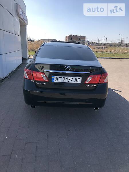 Седан Lexus ES 2006 в Калуші