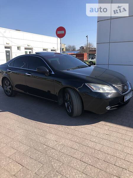 Седан Lexus ES 2006 в Калуші