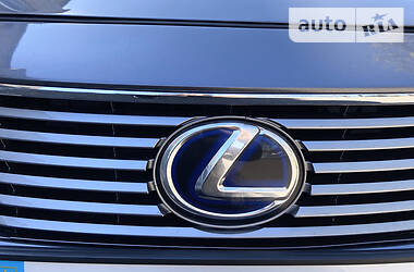 Седан Lexus ES 2012 в 
