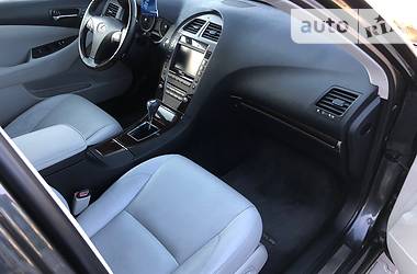 Седан Lexus ES 2011 в 