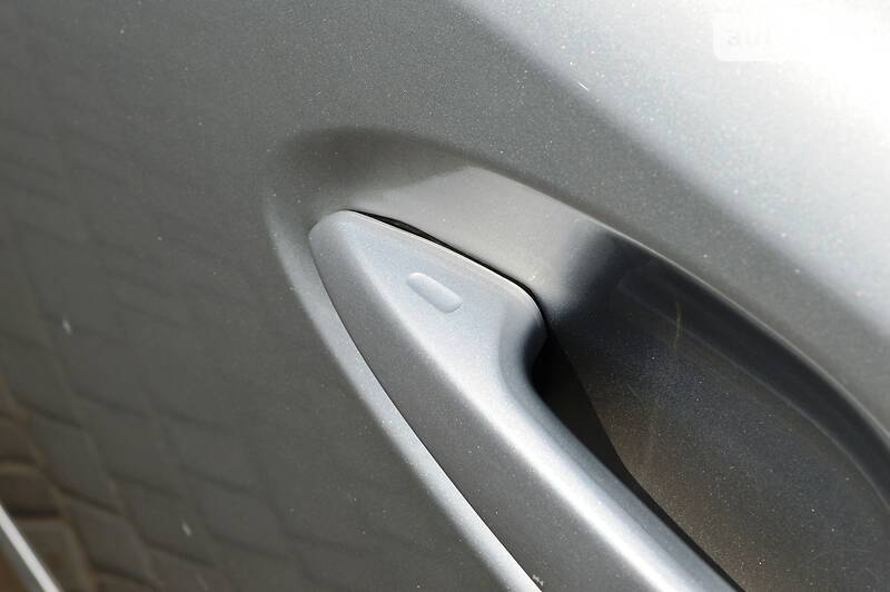 Седан Lexus ES 2016 в Одесі