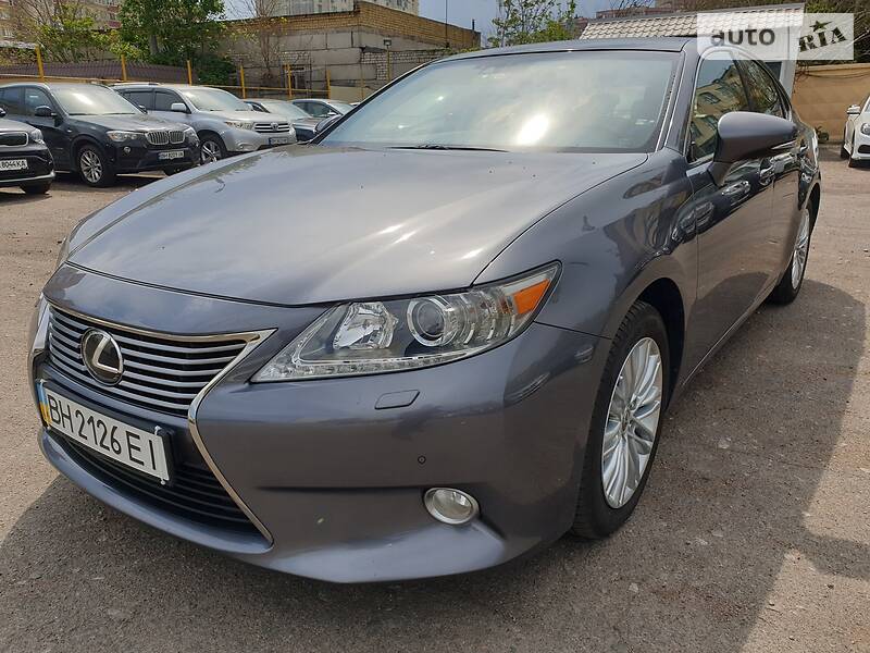 Седан Lexus ES 2012 в Одесі