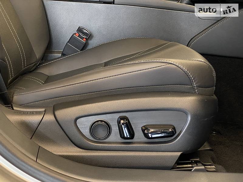 Седан Lexus ES 2018 в Одесі