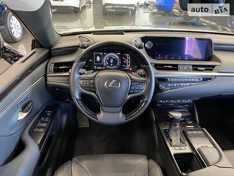 Седан Lexus ES 2018 в Одесі