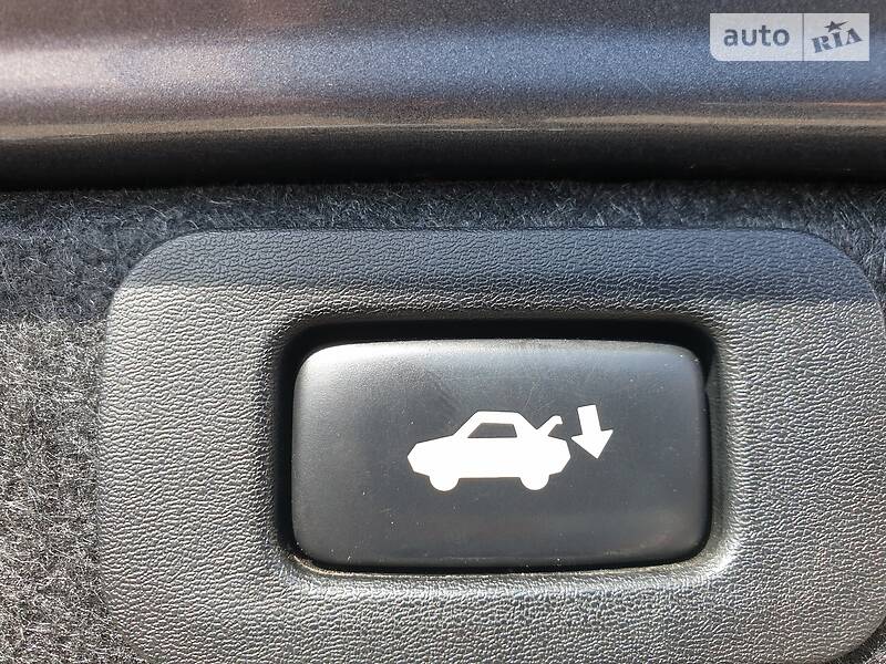 Седан Lexus ES 2012 в Одесі
