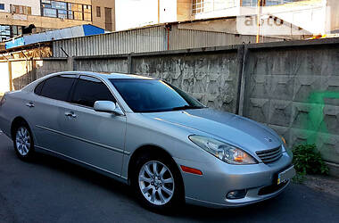 Седан Lexus ES 2003 в Броварах