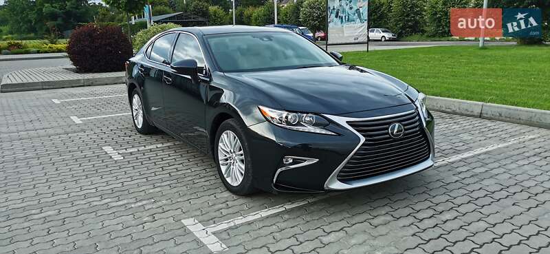 Седан Lexus ES 2017 в Хмельницькому