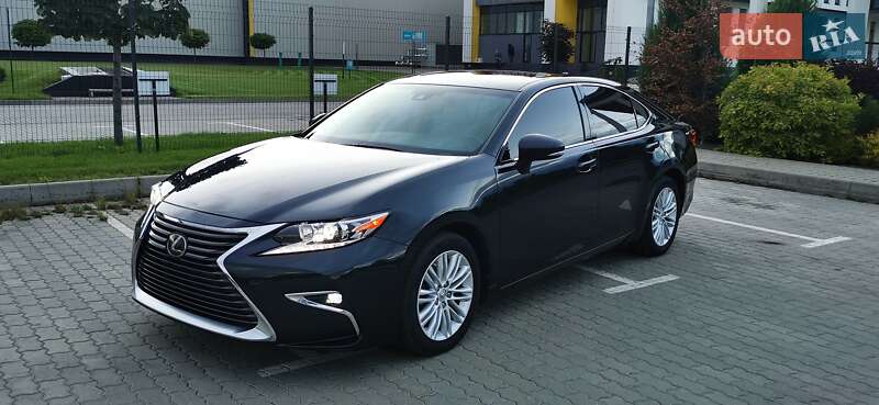 Седан Lexus ES 2017 в Хмельницькому