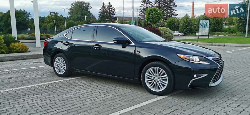 Седан Lexus ES 2017 в Хмельницькому