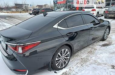 Седан Lexus ES 2020 в Вінниці