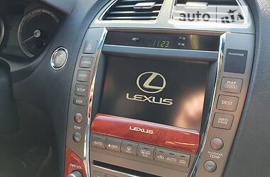 Седан Lexus ES 2011 в Луцке