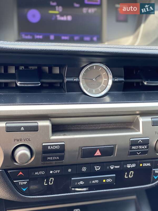 Седан Lexus ES 2014 в Киеве фото 6 Седан Lexus ES 2014 в Киеве