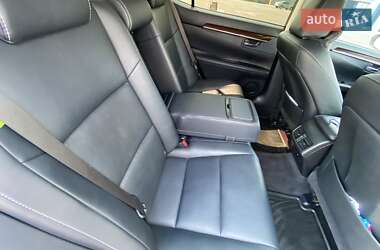 Седан Lexus ES 2014 в Києві