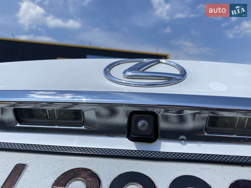 Седан Lexus ES 2014 в Киеве фото 21 Седан Lexus ES 2014 в Киеве