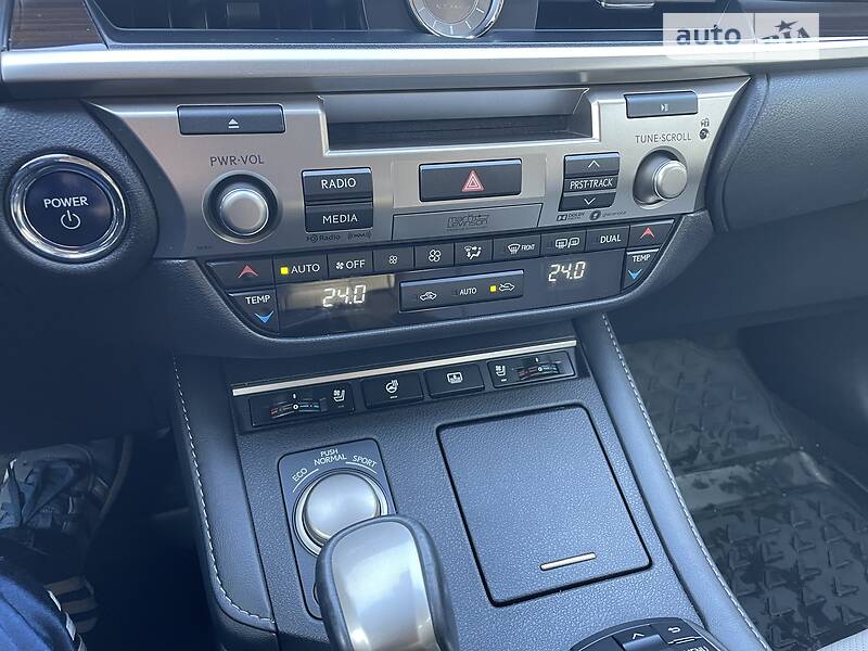 Седан Lexus ES 2017 в Одессе
