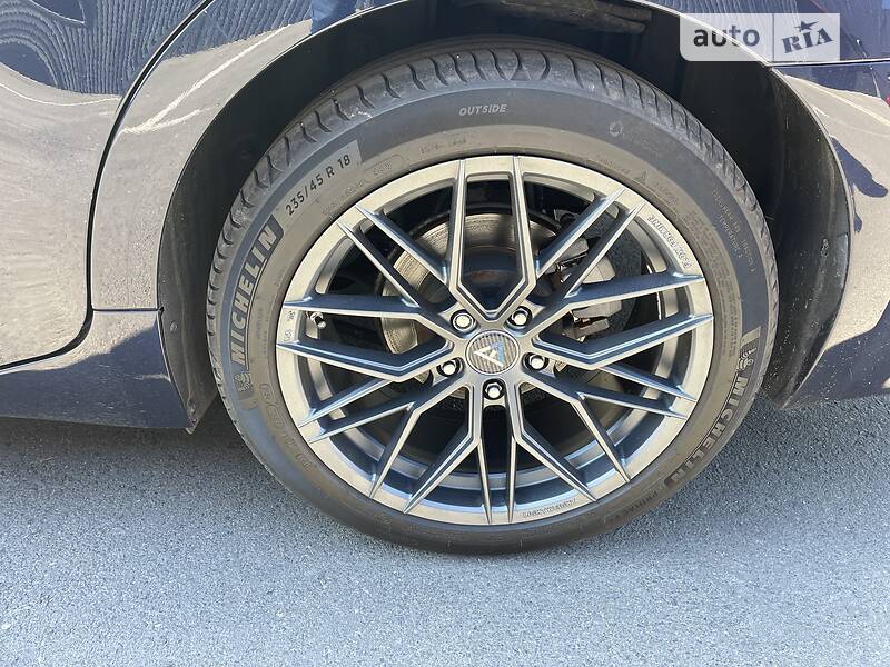 Седан Lexus ES 2017 в Одессе