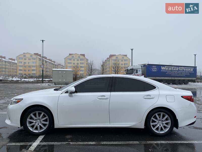 Седан Lexus ES 2014 в Киеве фото 33 Седан Lexus ES 2014 в Киеве