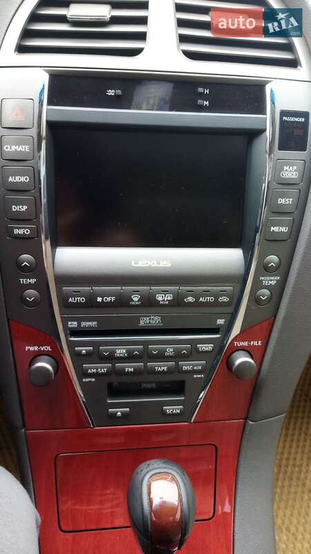 Седан Lexus ES 2008 в Виннице