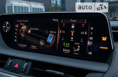 Седан Lexus ES 2020 в Киеве