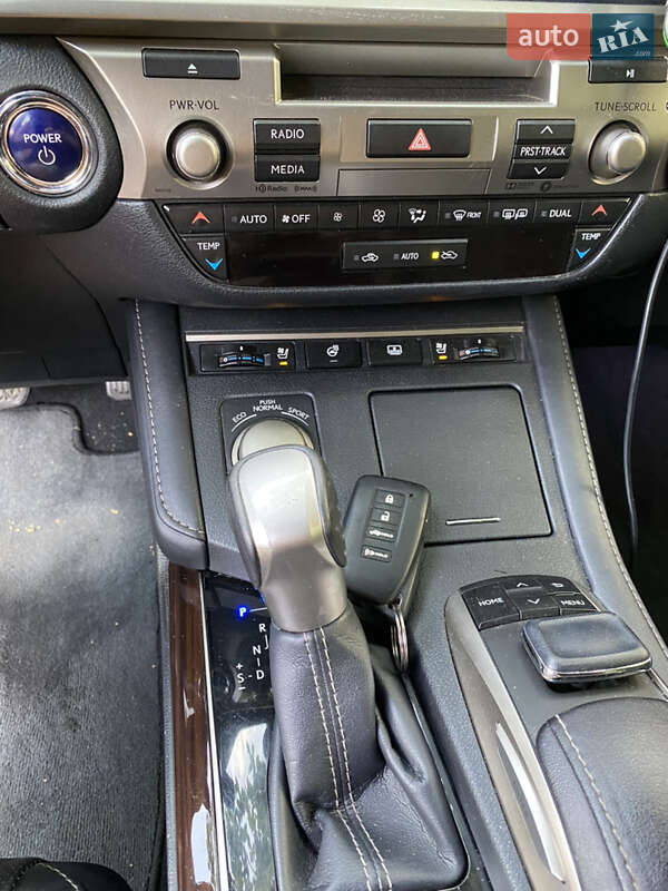 Седан Lexus ES 2017 в Одессе